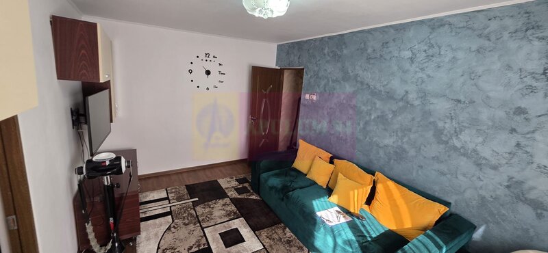 Apartament cu 2 camere, et 1 in Campina