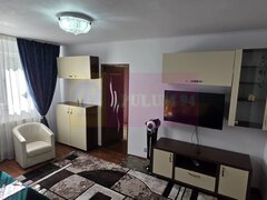 Apartament cu 2 camere, et 1 in Campina
